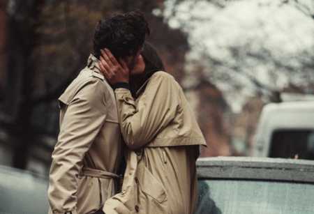 4 arsye pse është OK të shkoni në shtrat që në takimin e parë