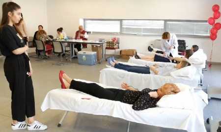 Në prag të Ditës Botërore të Luftës ndaj Talasemisë, 30% e punonjësve të Vodafone Albania japin shembullin më human[FOTO/VIDEO]