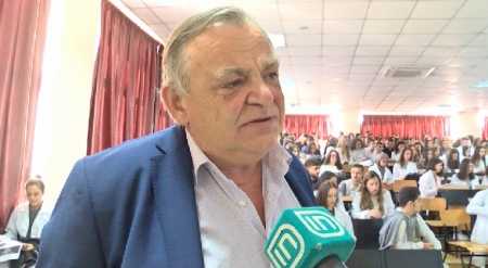 Zhgënjejnë gjimnazet! Rektori i UM, Gjata 30% e studentëve në vit të parë bien me 3-4 nota[VIDEO]