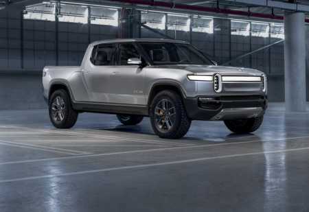 Rivian R1T, pick-up elektrikë me 640 km autonomi