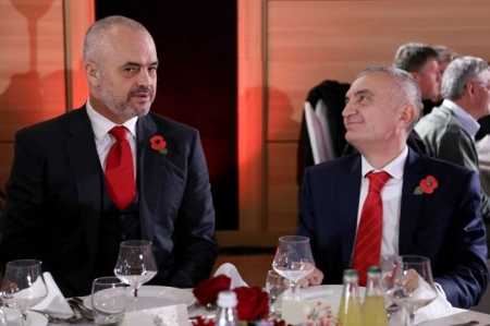 Meta nuk i ndahet Ramës! Në letrën publike të mbrëmjes ''zbërthehet'' e flet për dobësi të ngjashme, ''përzjen'' dhe Berishën [FOTO]