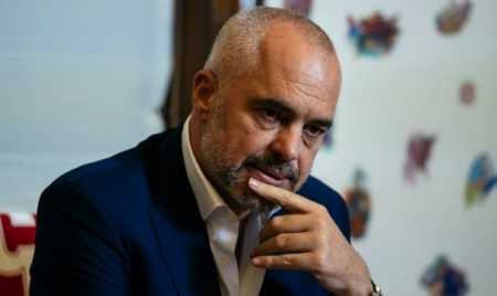 Nuk i shkoi në zyrë presidentit, Rama përgjigjet në twitter: Karnavale politike, mesazh kumbues të dielën