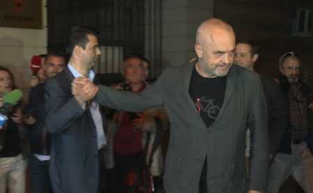 Letra e gjashtë publike për Bashën, Rama: Po vjen fundi…