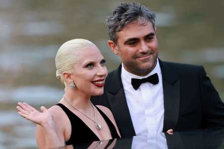 Kapitull i ri për Lady Gaga, Këngëtarja dhe Michael Polansky mirëpresin fëmijën e tyre të parë