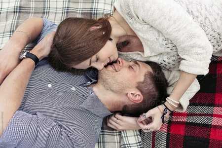 Meshkujt, apo femrat kanë më shumë dëshirë për të bërë seks? Ja çfarë thonë ekspertët! Meshkujt, apo femrat kanë më shumë dëshirë për të bërë seks? Ja çfarë thonë ekspertët!