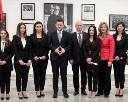 12 vende pune të lira në Shërbimin Diplomatik, Cakaj sqaron kriteret dhe pozicionet