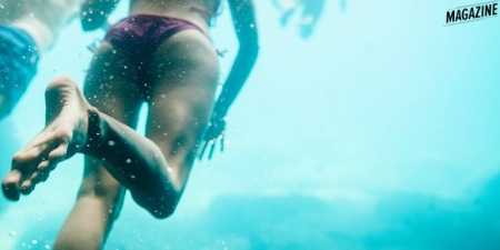 Femra, ju kanë ardhur menstruacionet ndërkohë që jeni në plazh? Mos u mërzisni, bëni këto 3 gjëra!