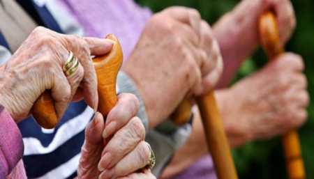 Projeksione të zymta për popullsinë, Shqipëria në 2100 do jetë vendi më ''i plakur'' në rajon