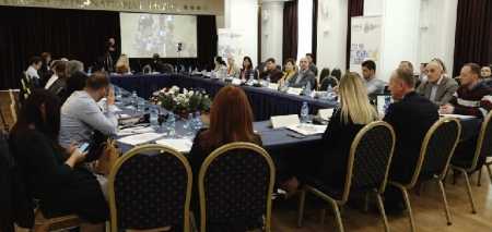 Prag zgjedhjesh! Qytetarët duhet të ushtrojnë më shumë presion ndaj të zgjedhurve vendorë[FOTO/VIDEO]