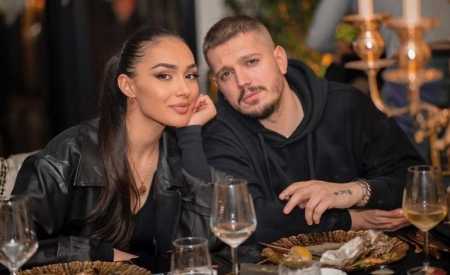 Klea Huta dhe Elgiti i japin fund historisë së dashurisë? Deklarata e gazetarit që bëri lëmsh rrjetin