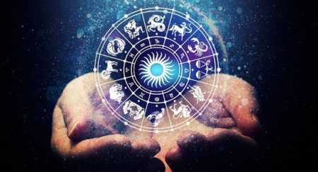 Ja tre shenjat e HOROSKPIT që të gjithë i duan në shoqëri sipas astrologëve...