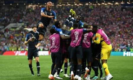 Festë franceze dhe lot kroatësh! Franca KAMPIONE e BOTËS, Kroacia humb me nder! [VIDEO]