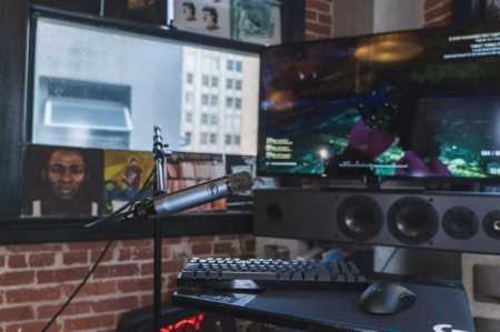 Produkti që ju nevojitet për të kthyer audiot amatore në professionale