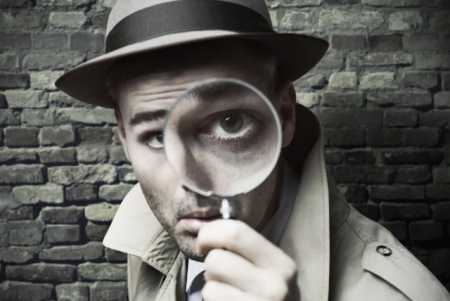 Cilat janë shenjat e HOROSKOPIT që kanë aftësi detektive? E zbuloni tani