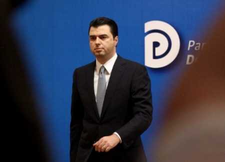 Denoncimi i Bashës: Qeveria shpenzoi 32.5 mln euro për avion, ja sa kushton zyra e Ramës [VIDEO]