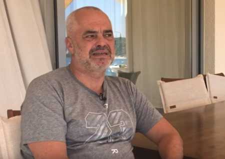 Euronews ‘ndjek’ Ramën edhe në Dhërmi, e pyet për negociatat me BE-në. Paralajmërimi i kryeministrit….[VIDEO]